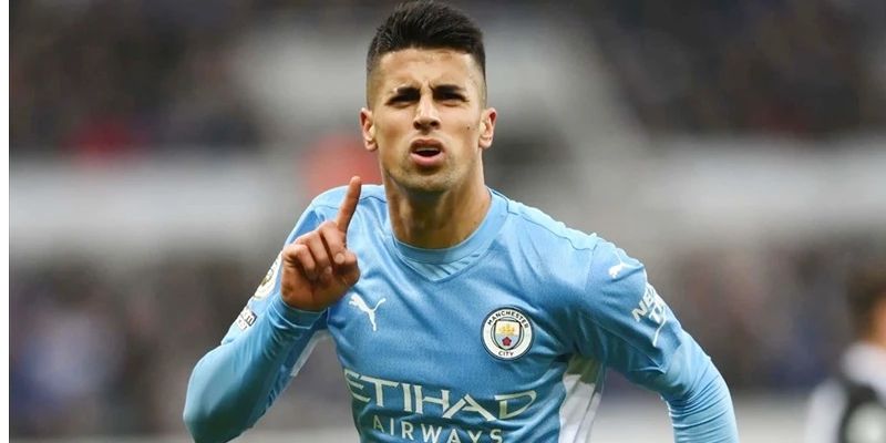 Cancelo's Versatility: A Modern-Day Full-Back